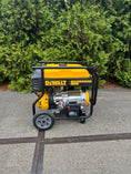 Load image into Gallery viewer, Krachtig DeWalt aggregaat van 10,6 kVA huren bij Wijdo Materieel voor bouwprojecten en noodgevallen.